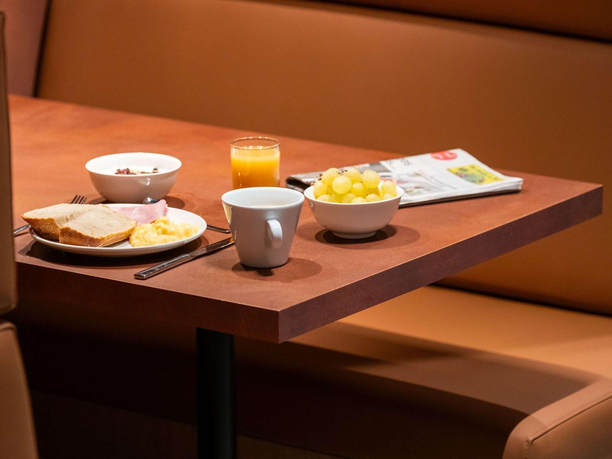 Ibis Budget Nantes Nord Treillieres Bagian luar foto