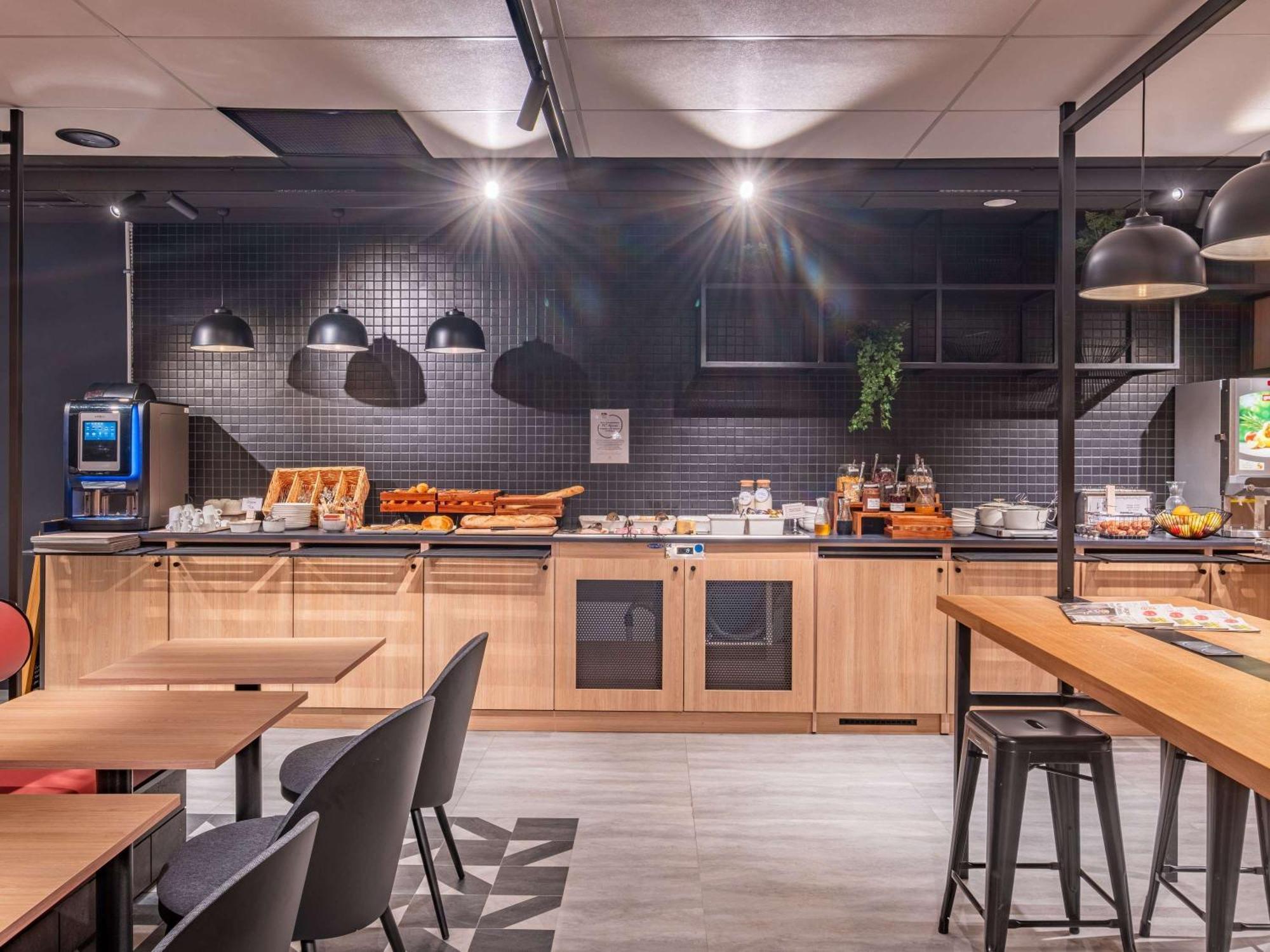 Ibis Budget Nantes Nord Treillieres Bagian luar foto
